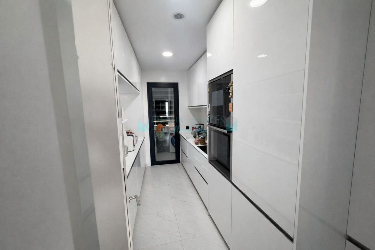 Apartamento en venta en Estepona