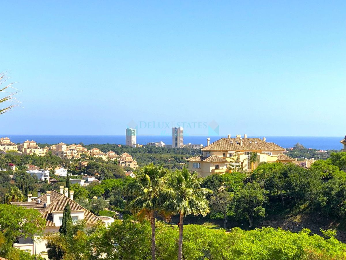 Apartment for sale in Elviria, Marbella East