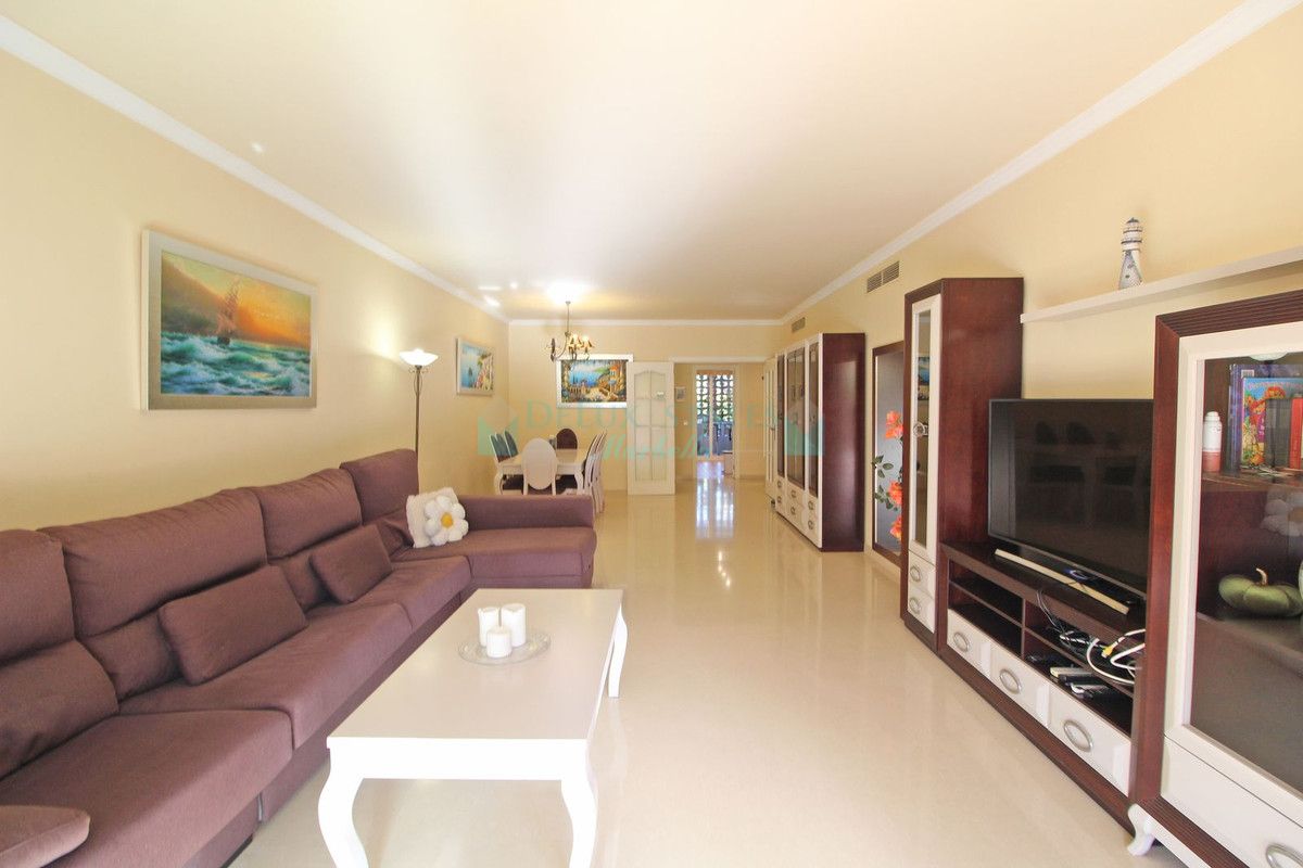 Ground Floor Apartment for sale in Marbella - Puerto Banus
