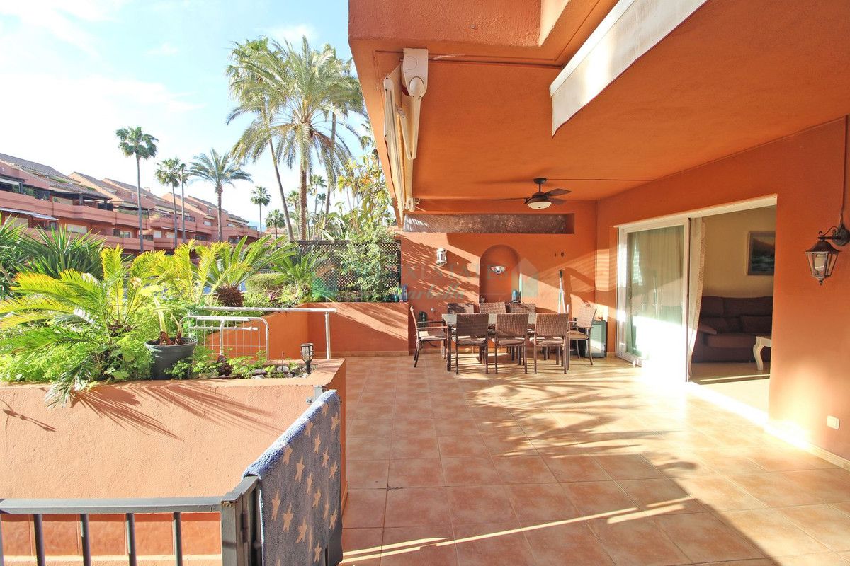 Ground Floor Apartment for sale in Marbella - Puerto Banus