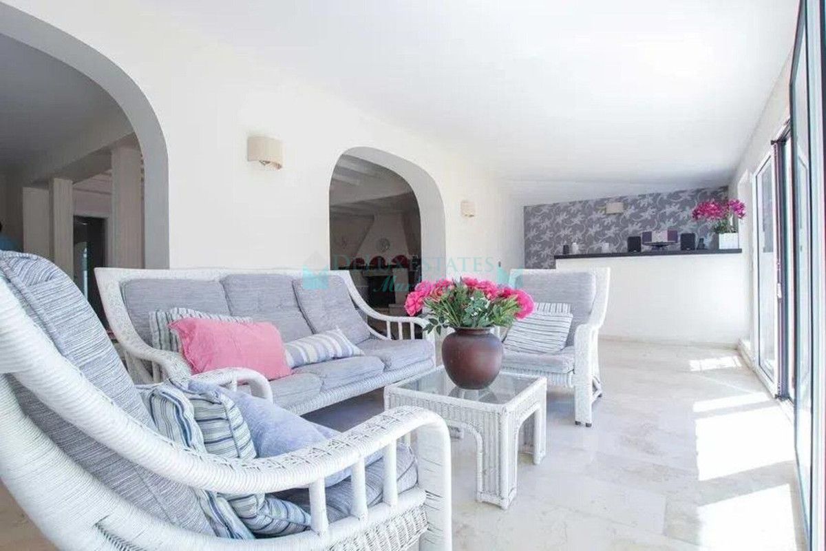 Villa for sale in San Pedro de Alcantara