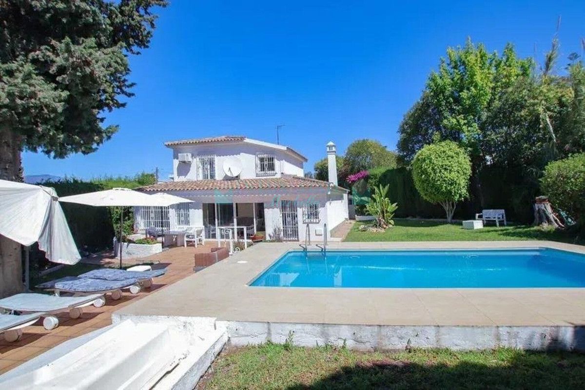 Villa for sale in San Pedro de Alcantara