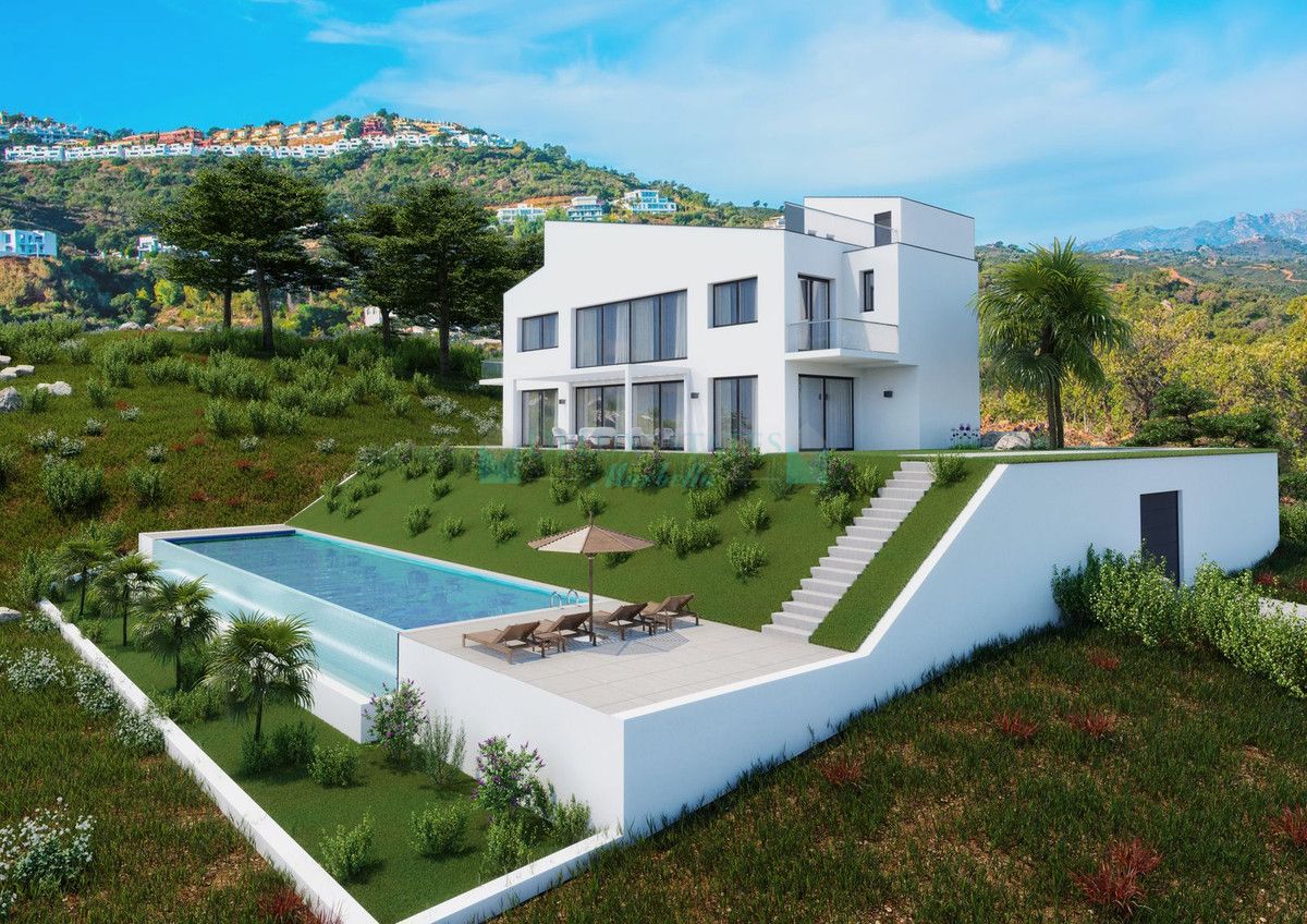 Finca for sale in La Mairena, Marbella East