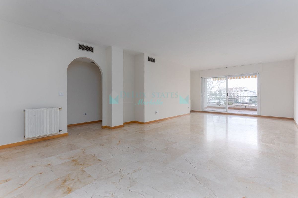 Apartamento en venta en Guadalmina Alta, San Pedro de Alcantara