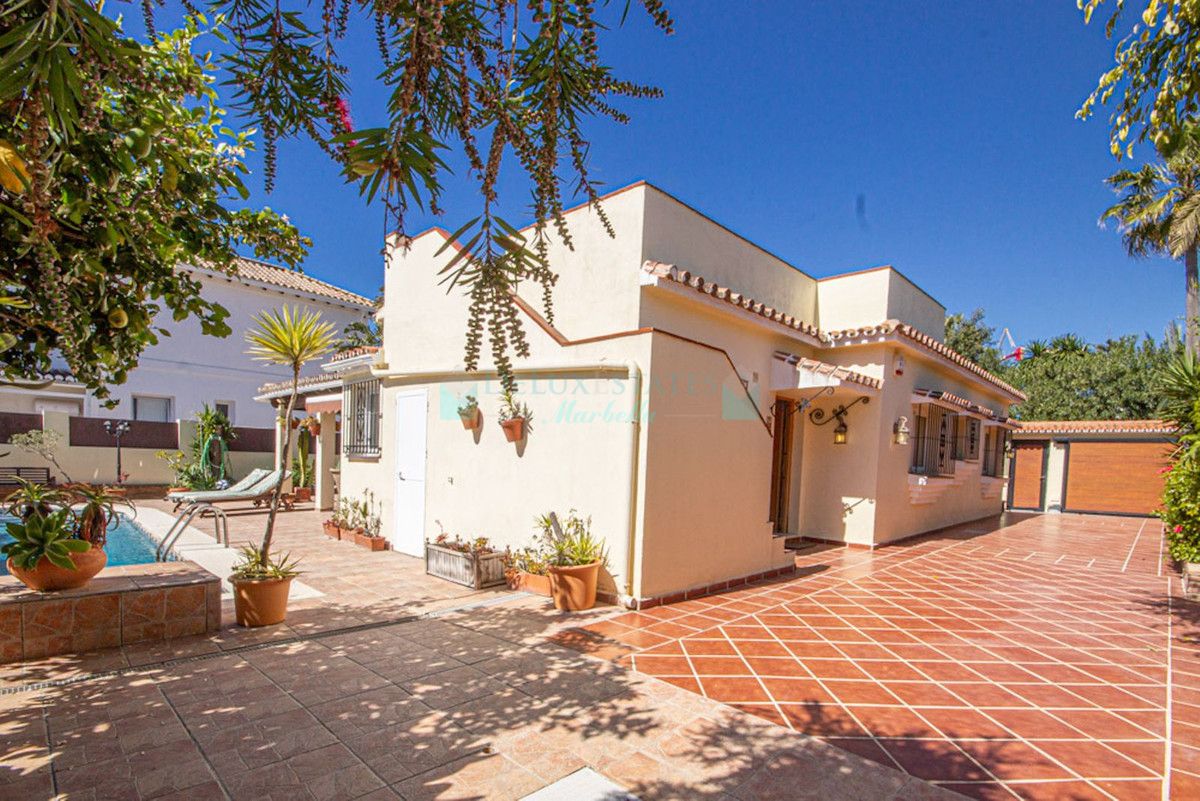 Villa en venta en Marbesa, Marbella Este