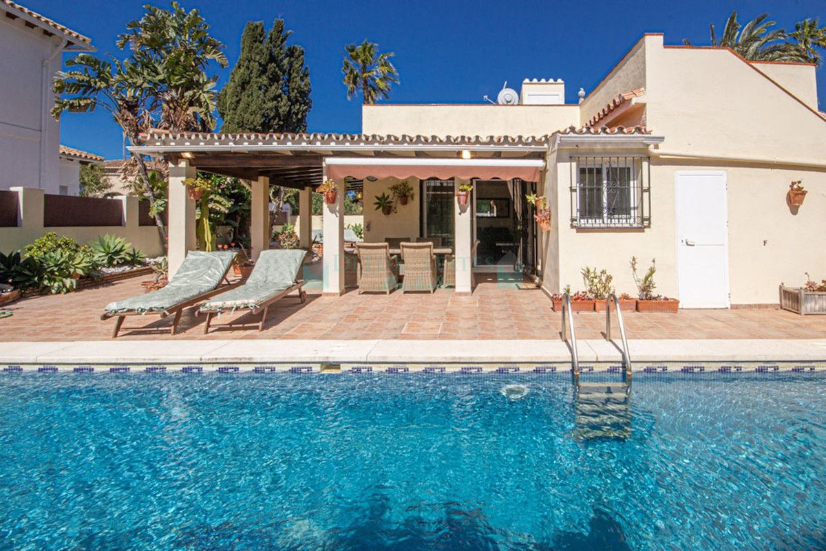 Villa en venta en Marbesa, Marbella Este