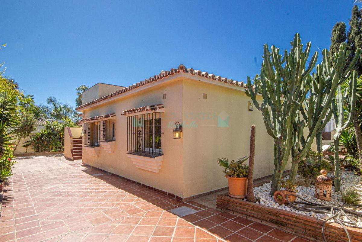 Villa en venta en Marbesa, Marbella Este