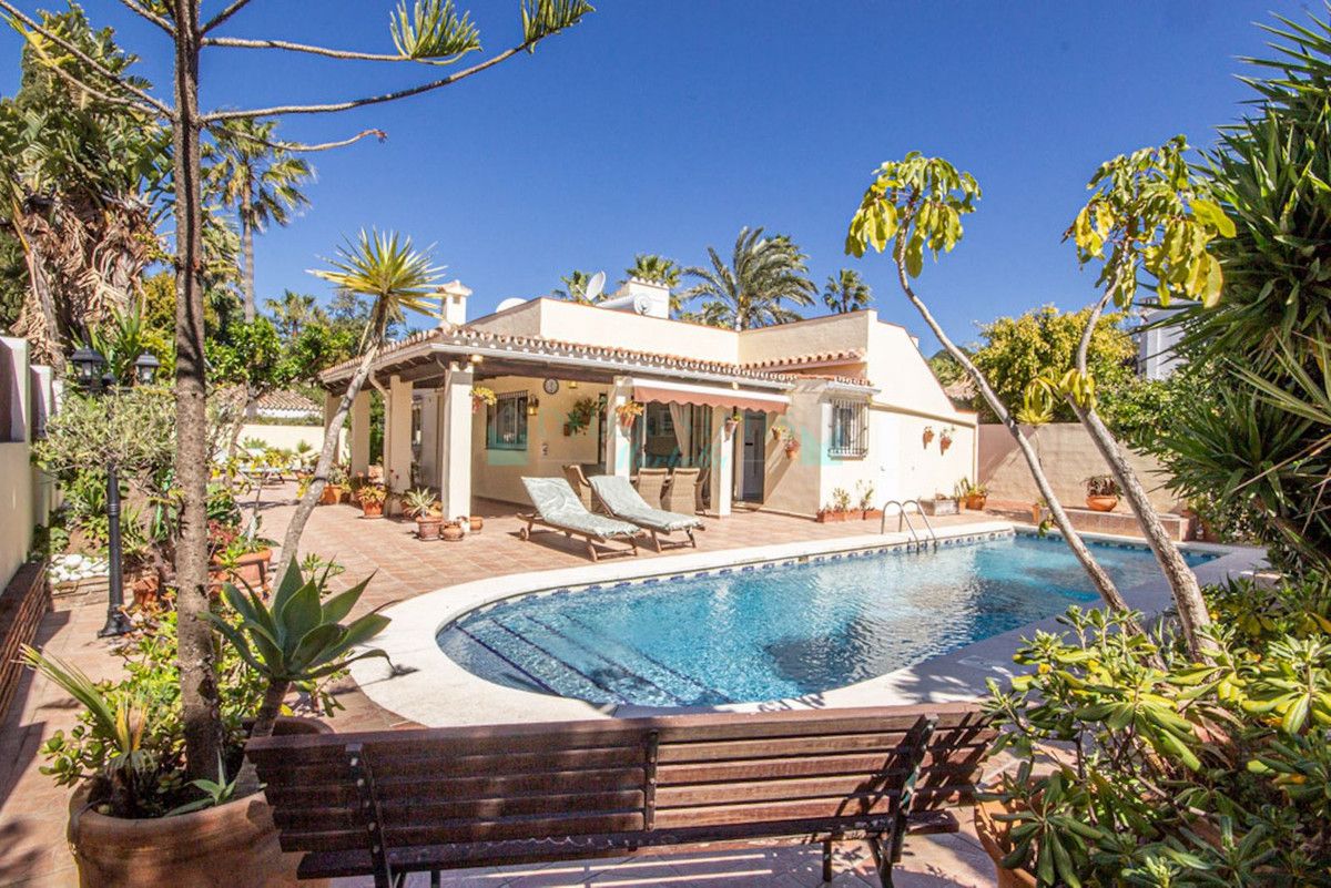 Villa en venta en Marbesa, Marbella Este
