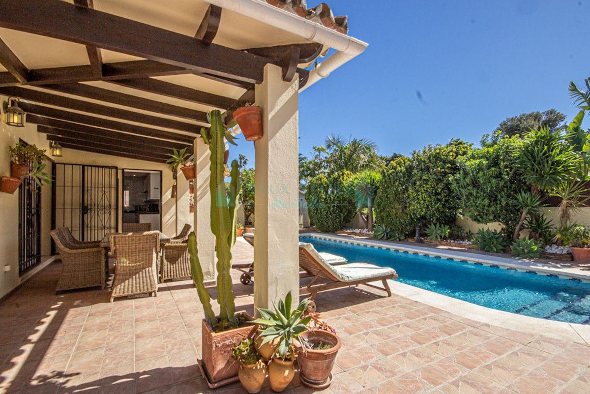 Villa en venta en Marbesa, Marbella Este