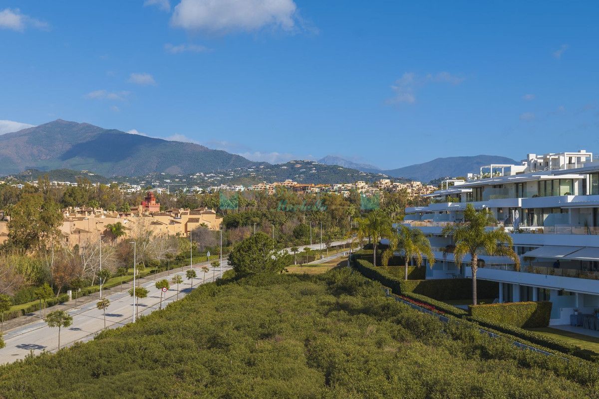 Semi Detached Villa for rent in Estepona