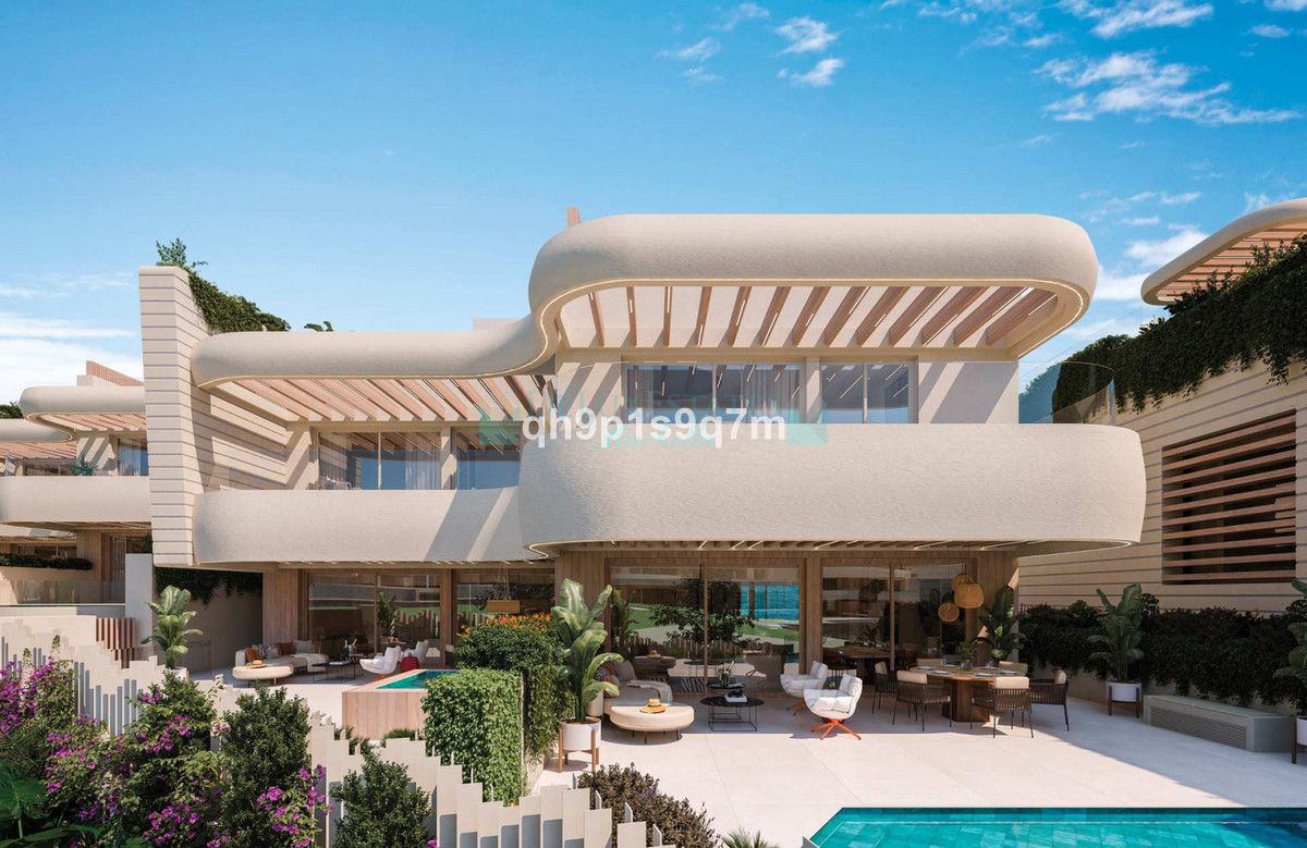 Villa Pareada en venta en Marbella