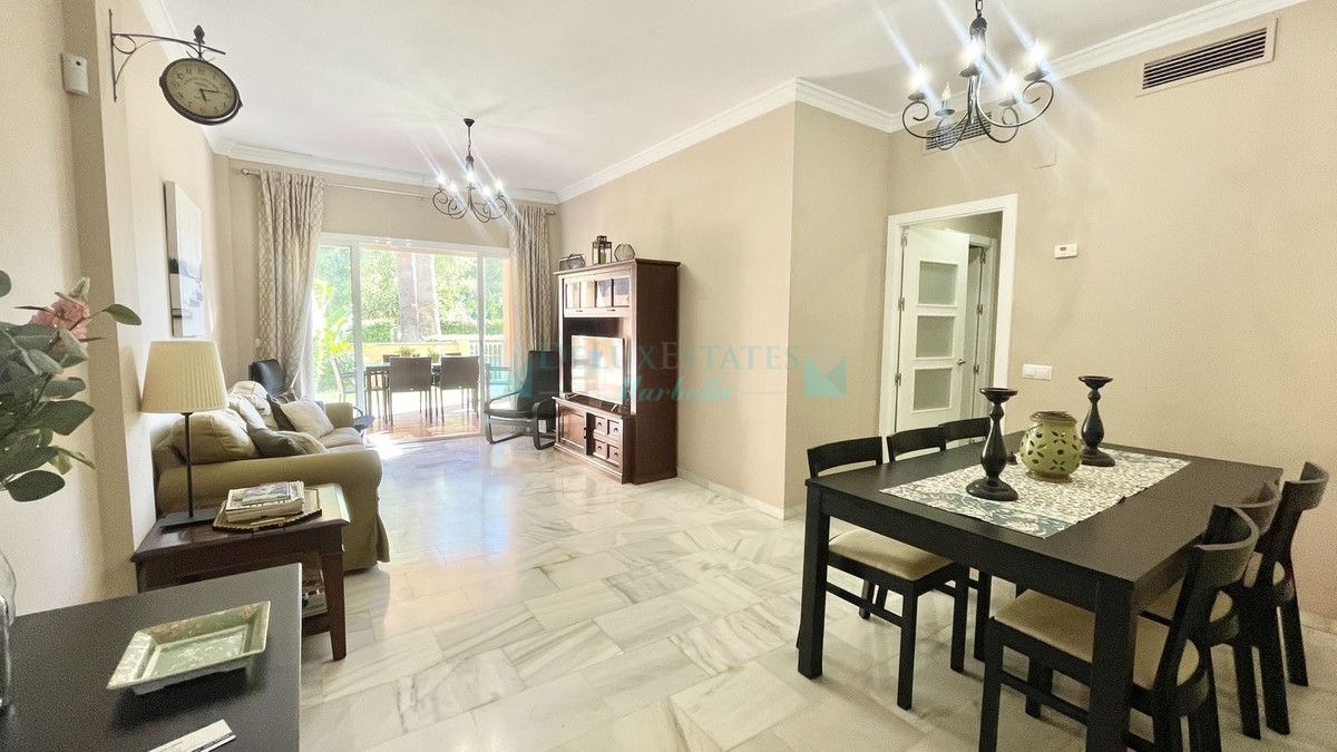 Ground Floor Apartment for sale in Cabopino, Marbella East