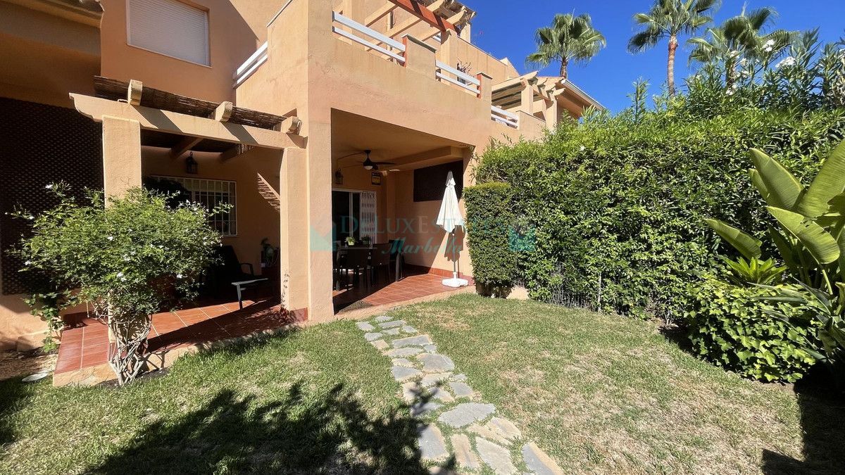 Ground Floor Apartment for sale in Cabopino, Marbella East