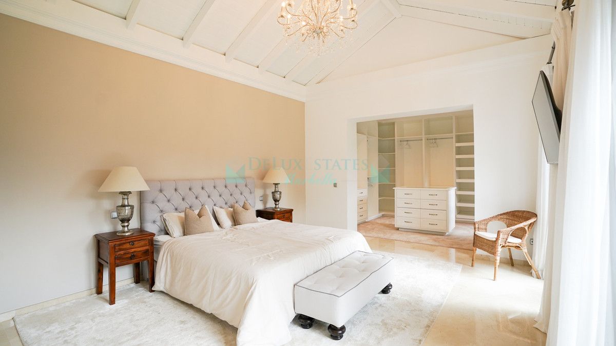 Villa for rent in El Madroñal, Benahavis