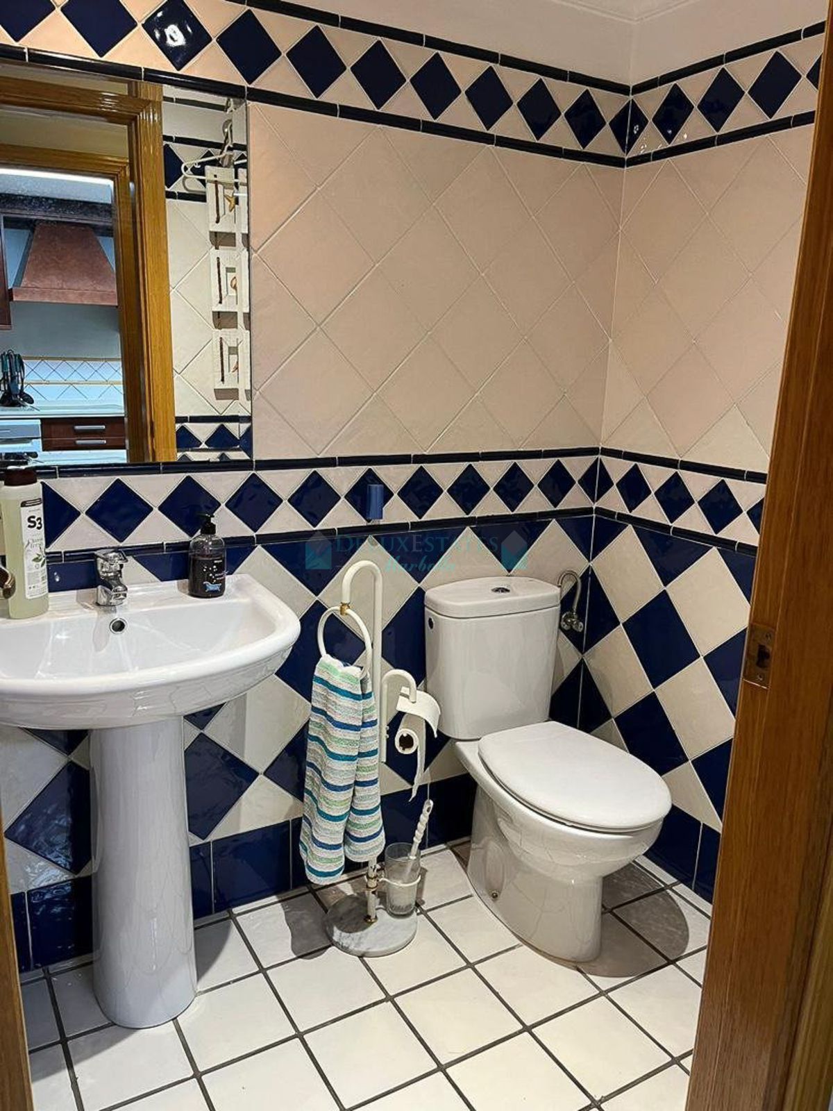 Adosado en venta en Costabella, Marbella Este