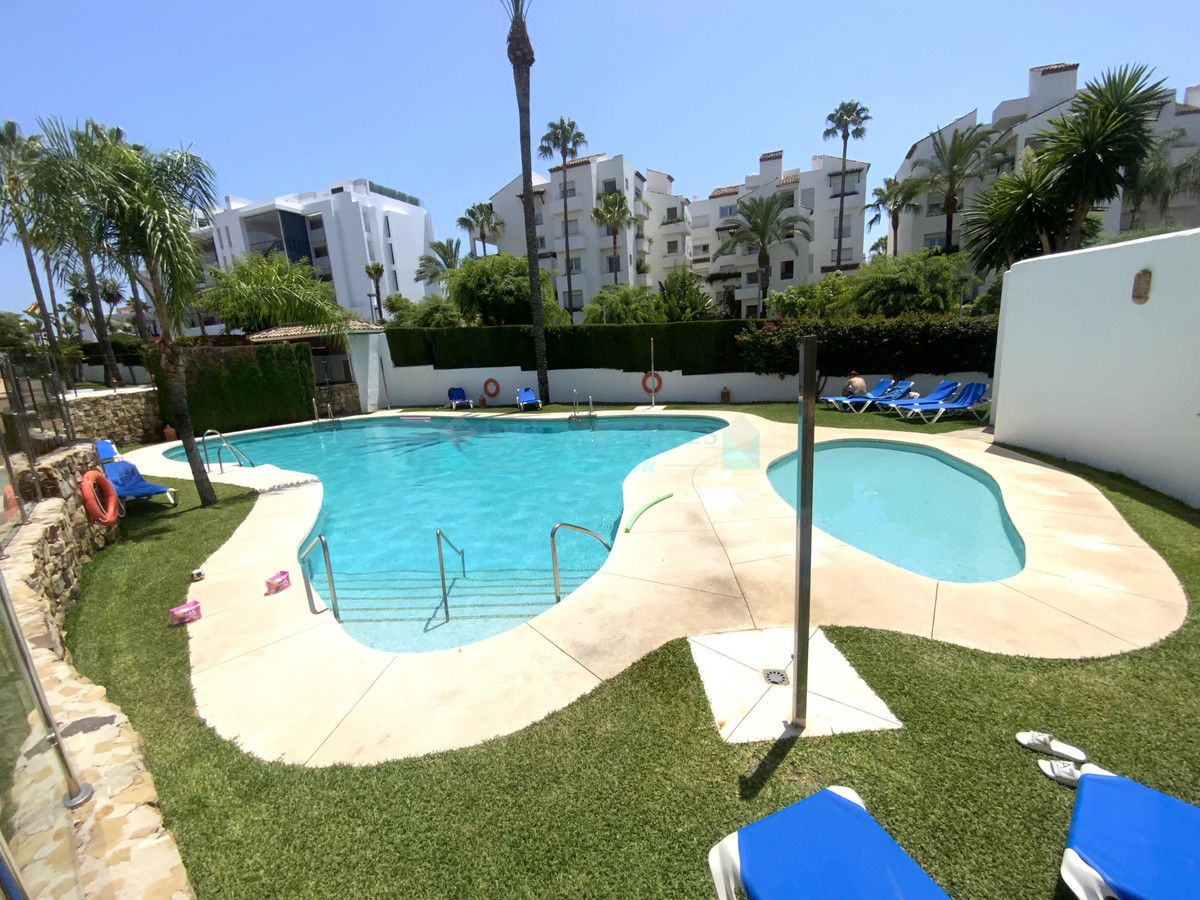 Apartamento Planta Baja en venta en Costalita, Estepona