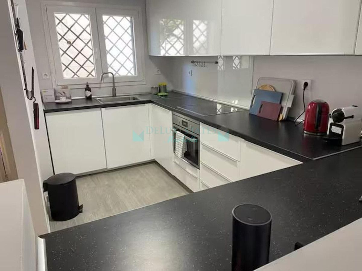 Ground Floor Apartment for sale in Aloha, Nueva Andalucia