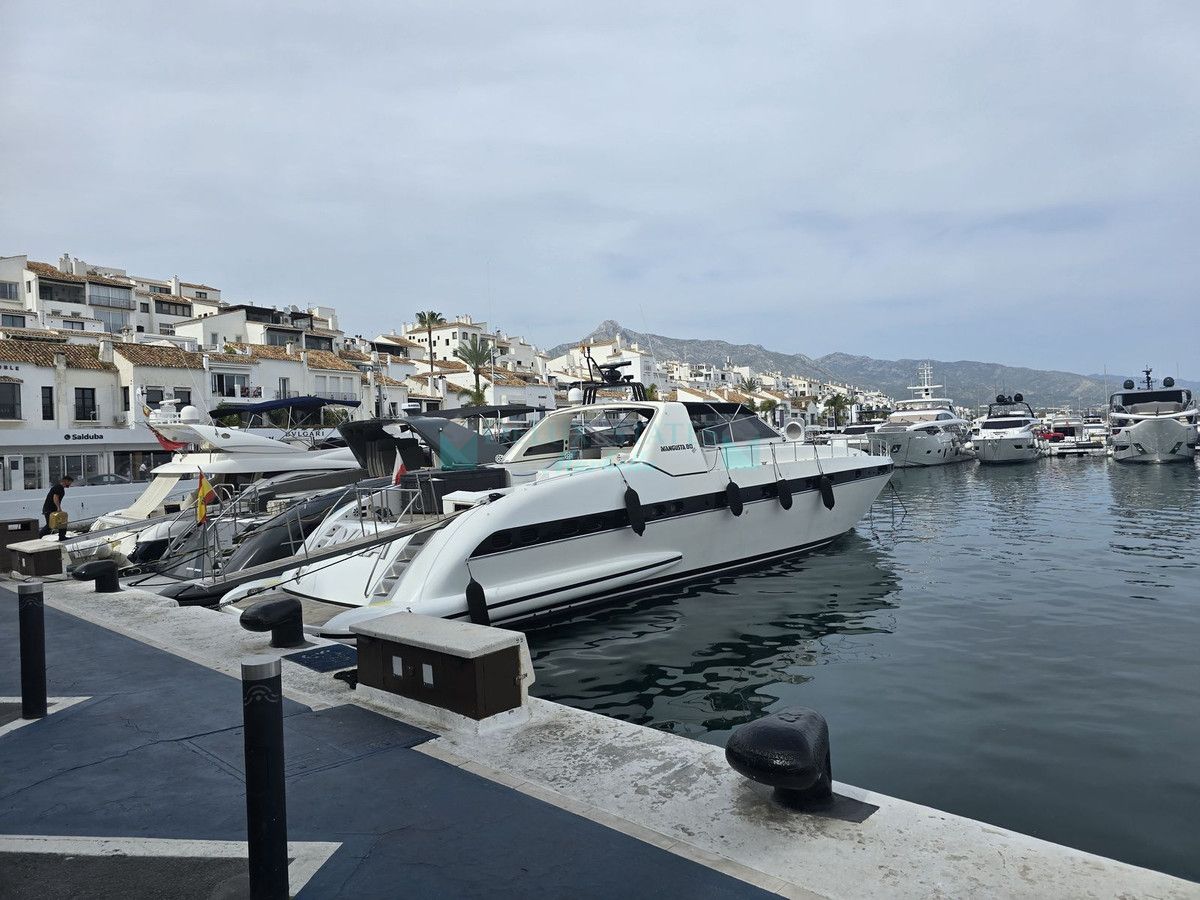 Mooring for sale in Marbella - Puerto Banus