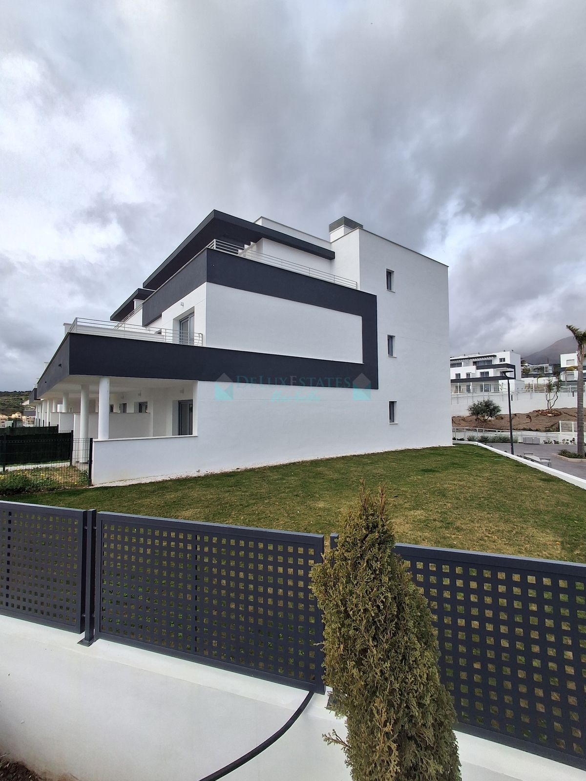 Apartamento Planta Baja en venta en Valle Romano, Estepona