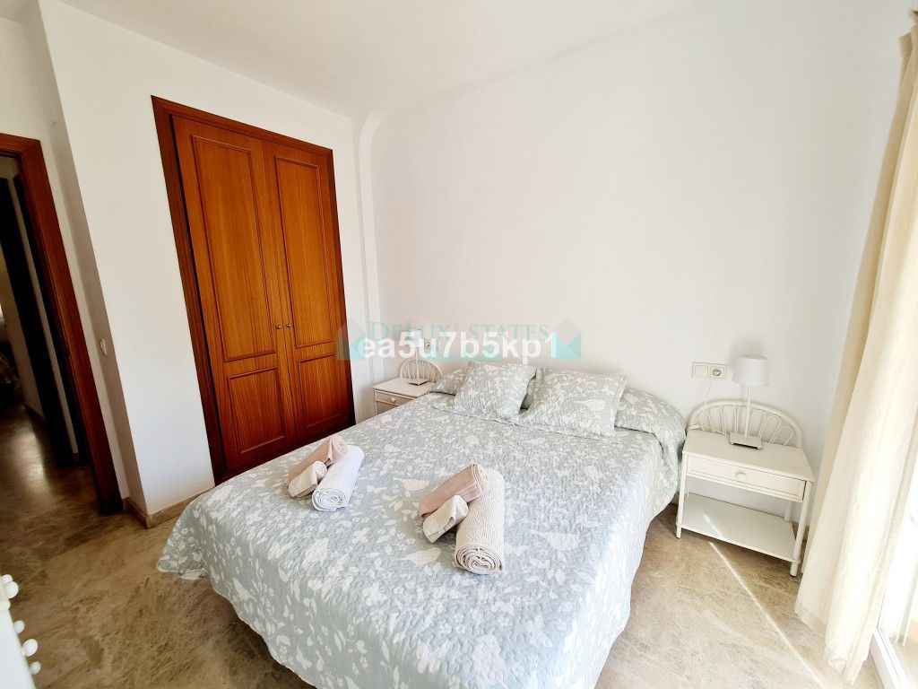 Apartamento en venta en Estepona