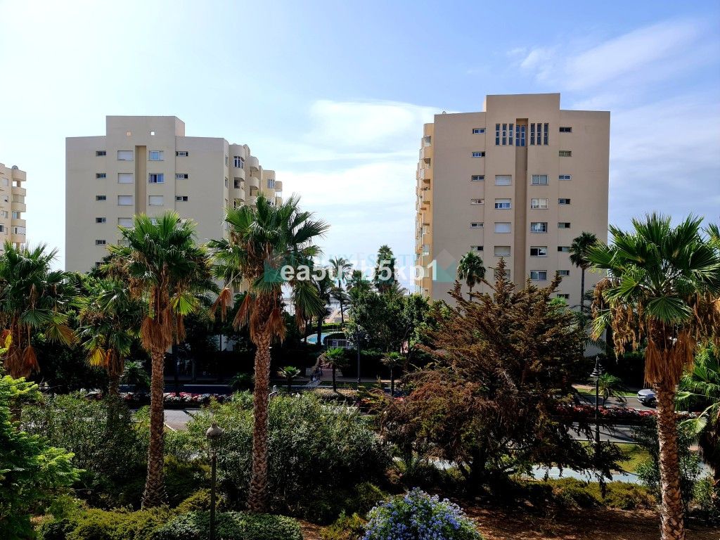 Apartamento en venta en Estepona