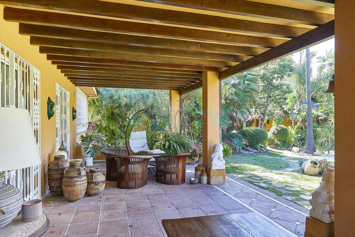 Villa for sale in Marbella - Puerto Banus