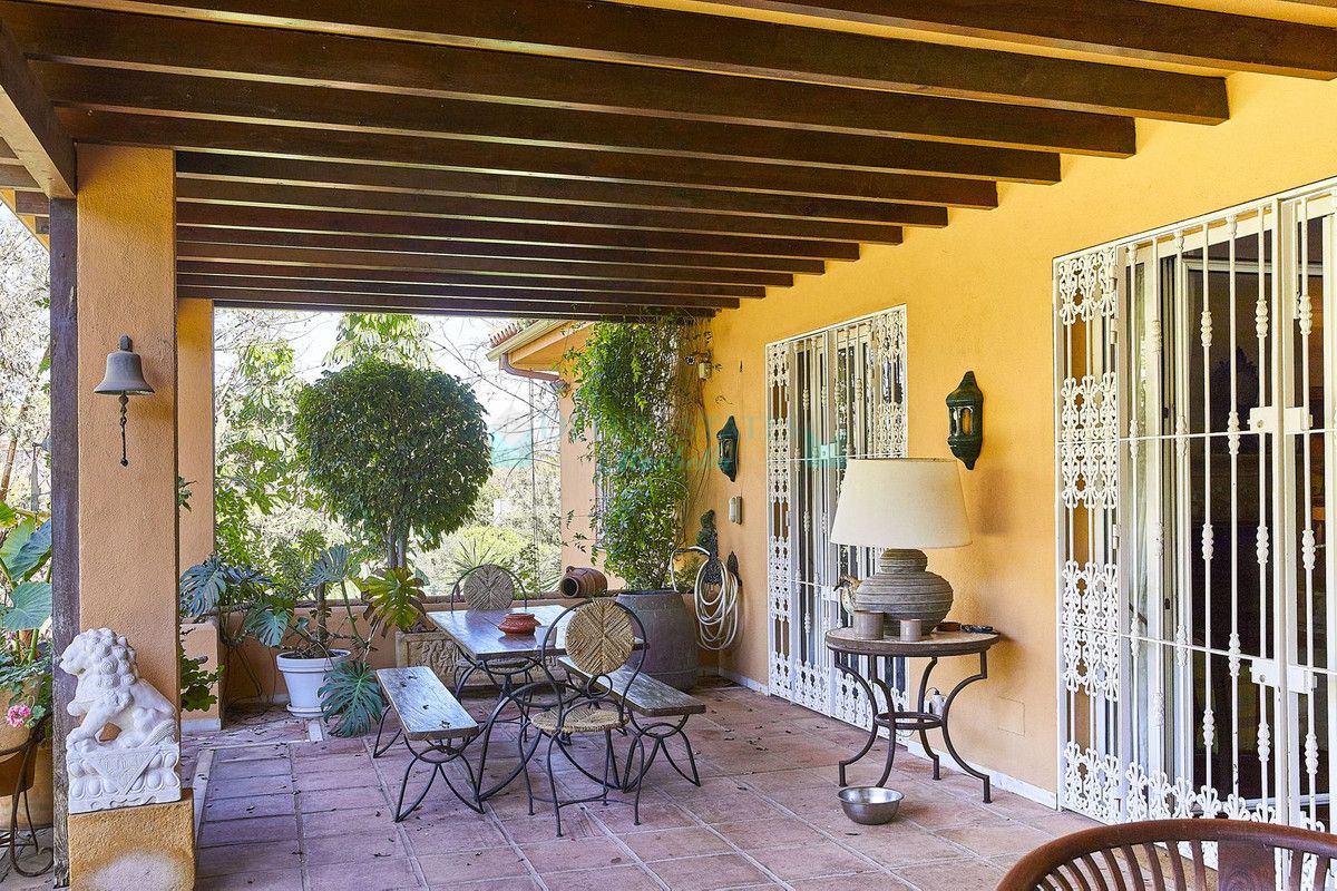 Villa for sale in Marbella - Puerto Banus