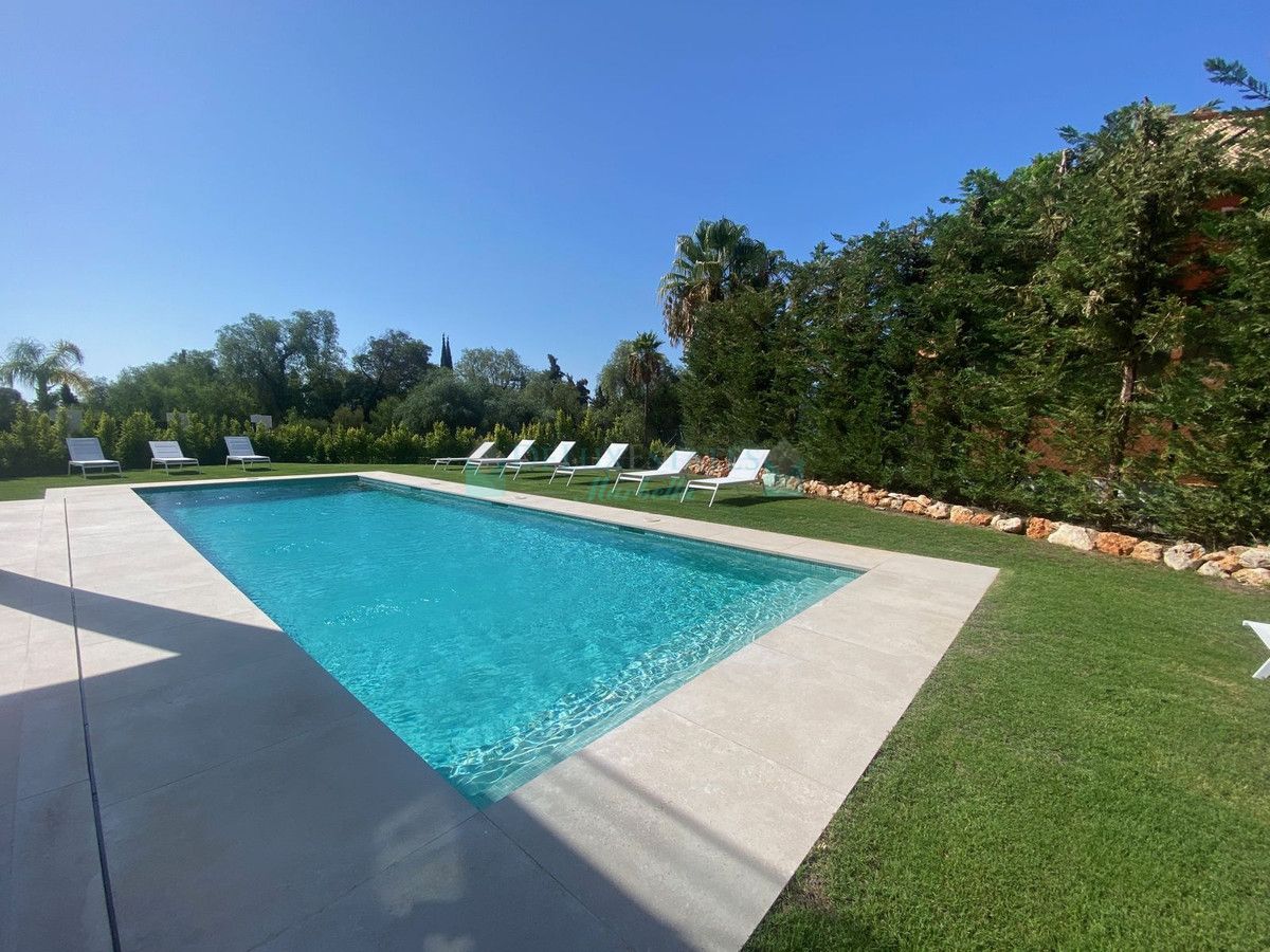 Villa en venta en Monte Halcones, Benahavis