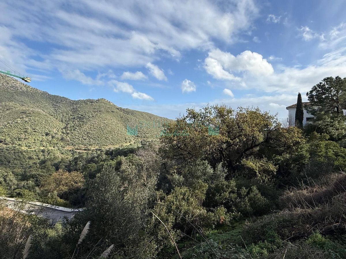 Residential Plot for sale in Benahavis