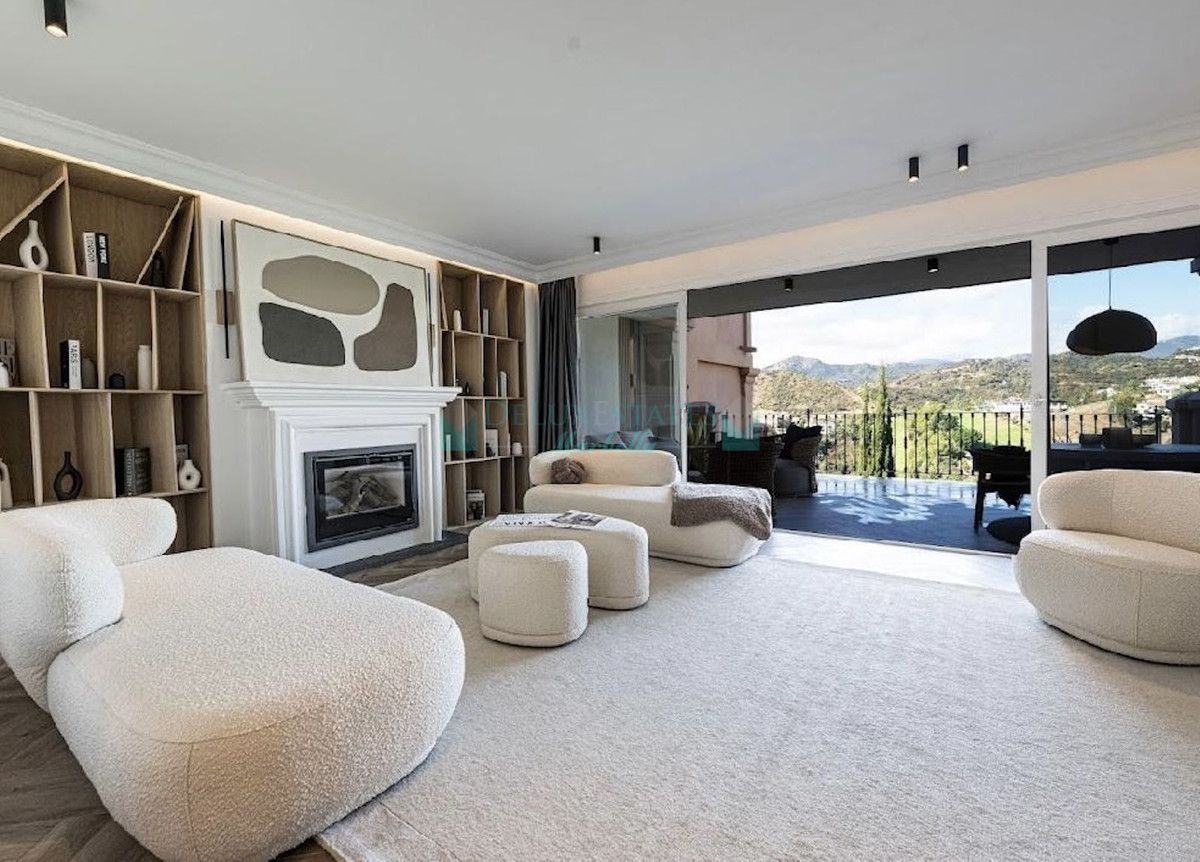 Town House for sale in Benahavis