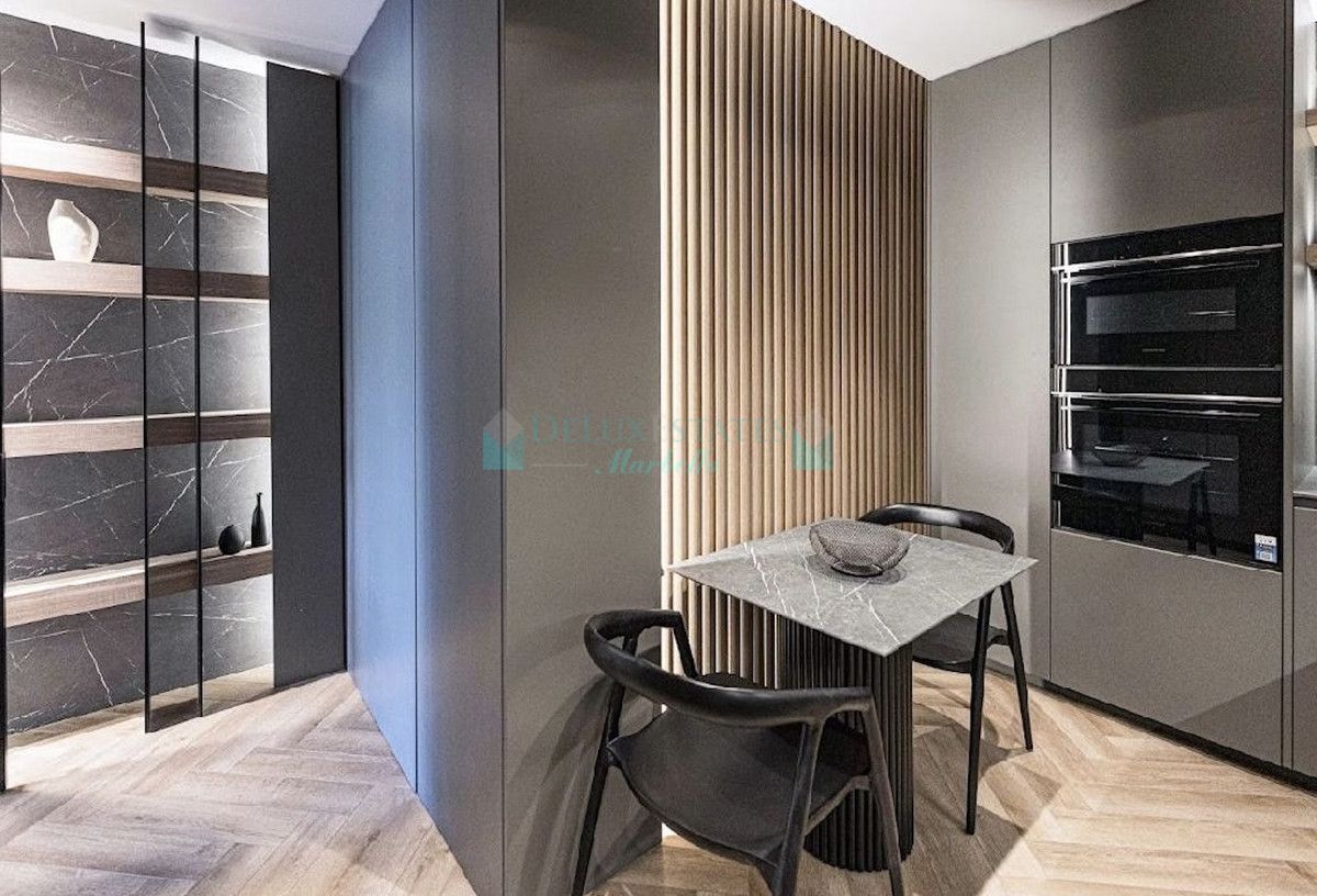 Town House for sale in Benahavis