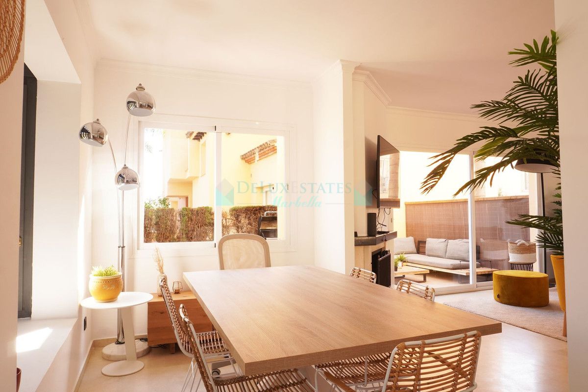 Town House for sale in Nueva Andalucia