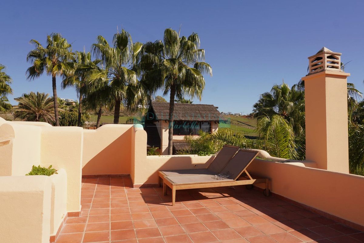 Town House for sale in Nueva Andalucia