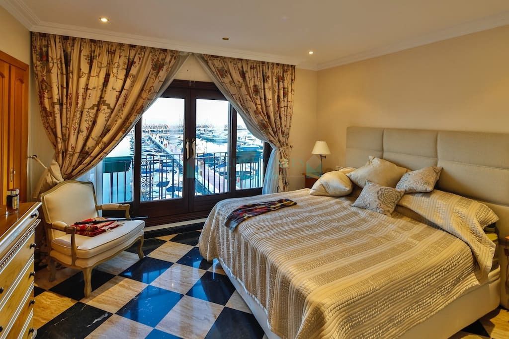 Apartment for rent in Marbella - Puerto Banus