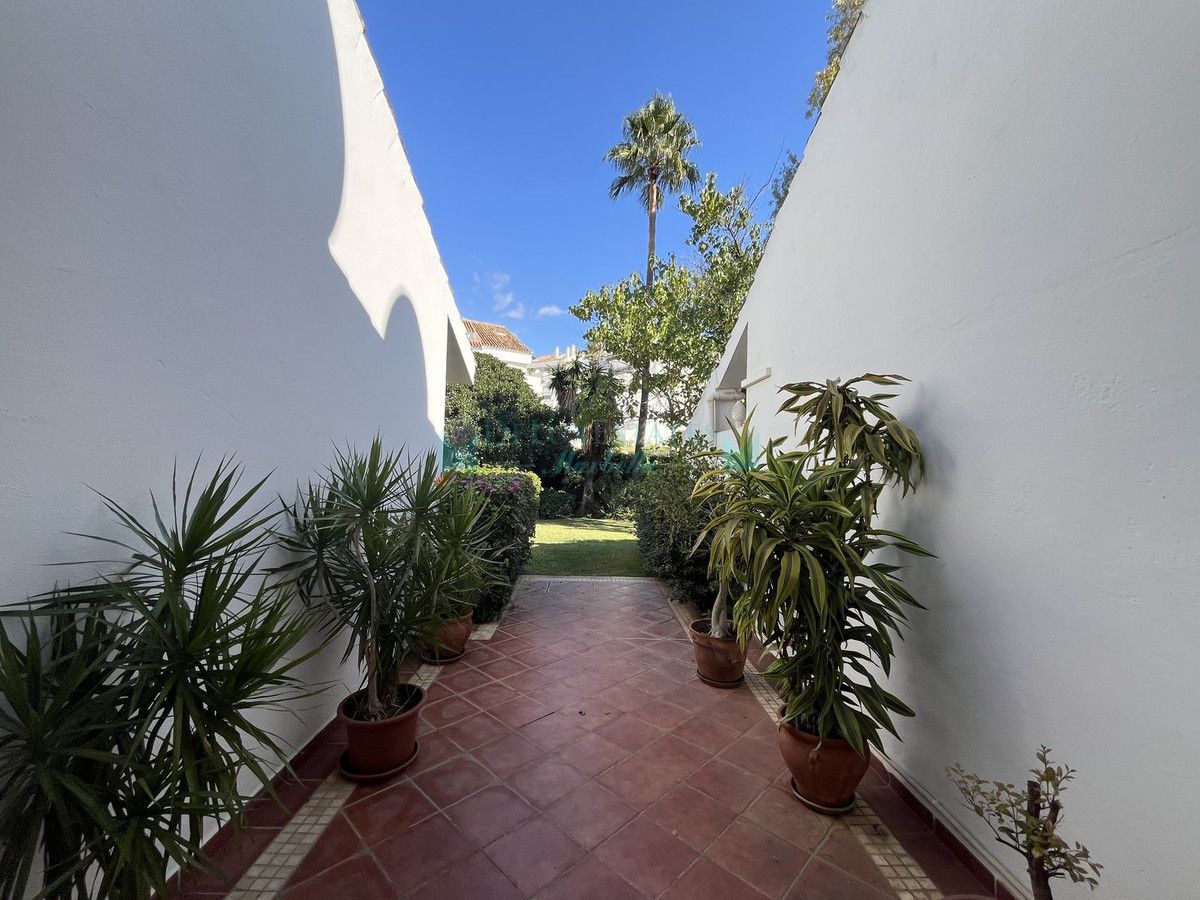 Adosado en venta en Marbella