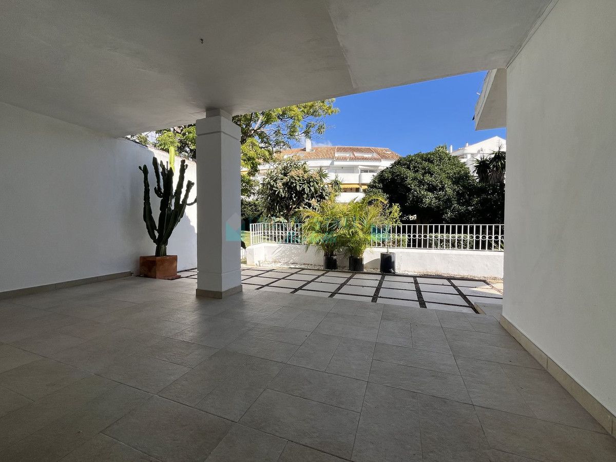 Adosado en venta en Marbella