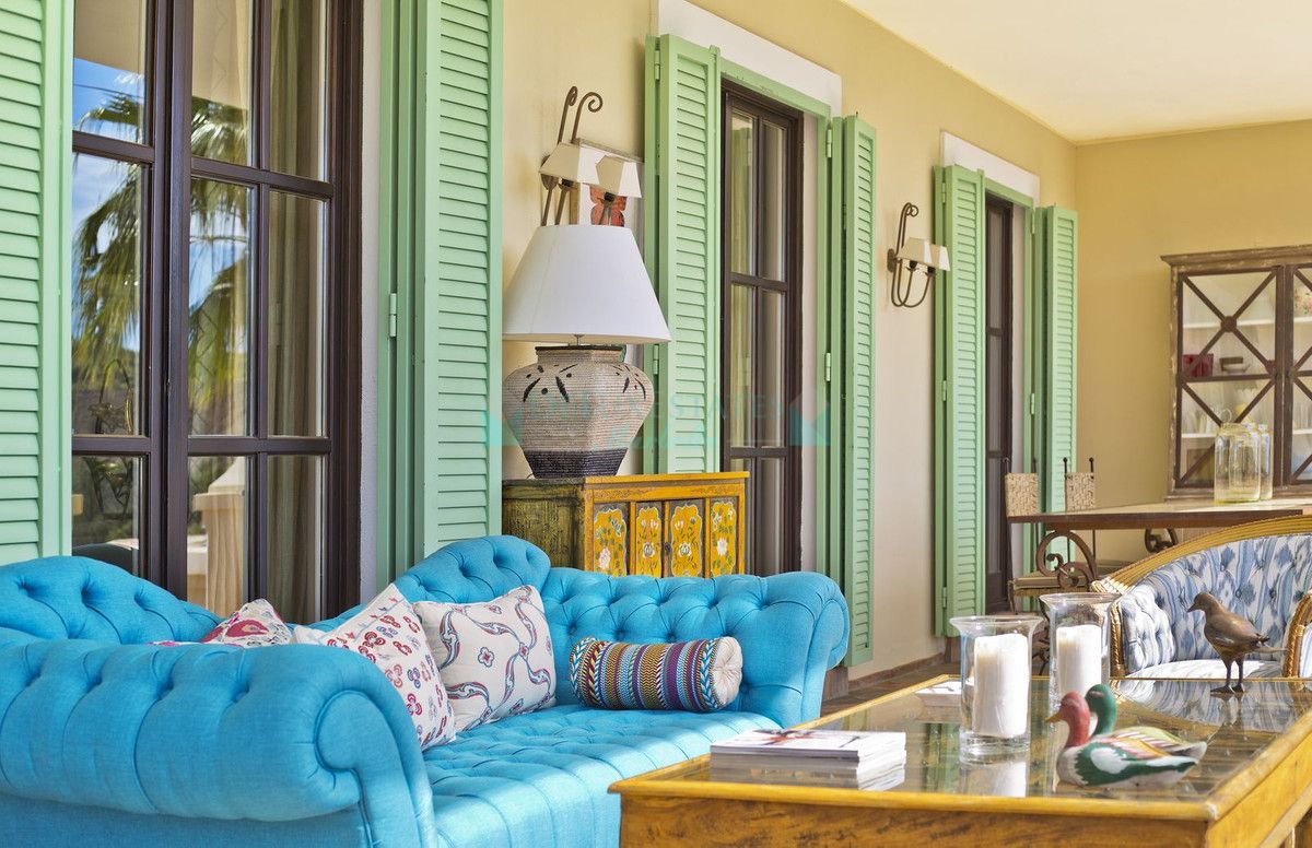 Villa for sale in Benahavis