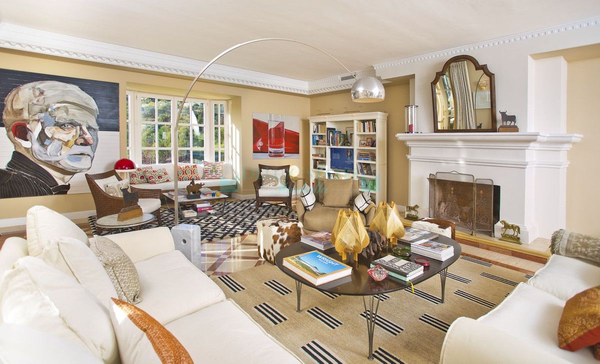 Villa for sale in Benahavis