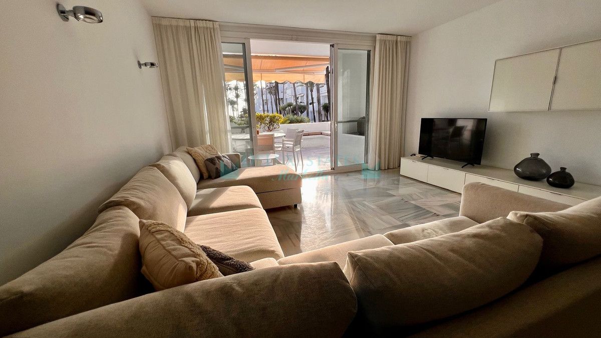 Ground Floor Apartment for sale in Estepona