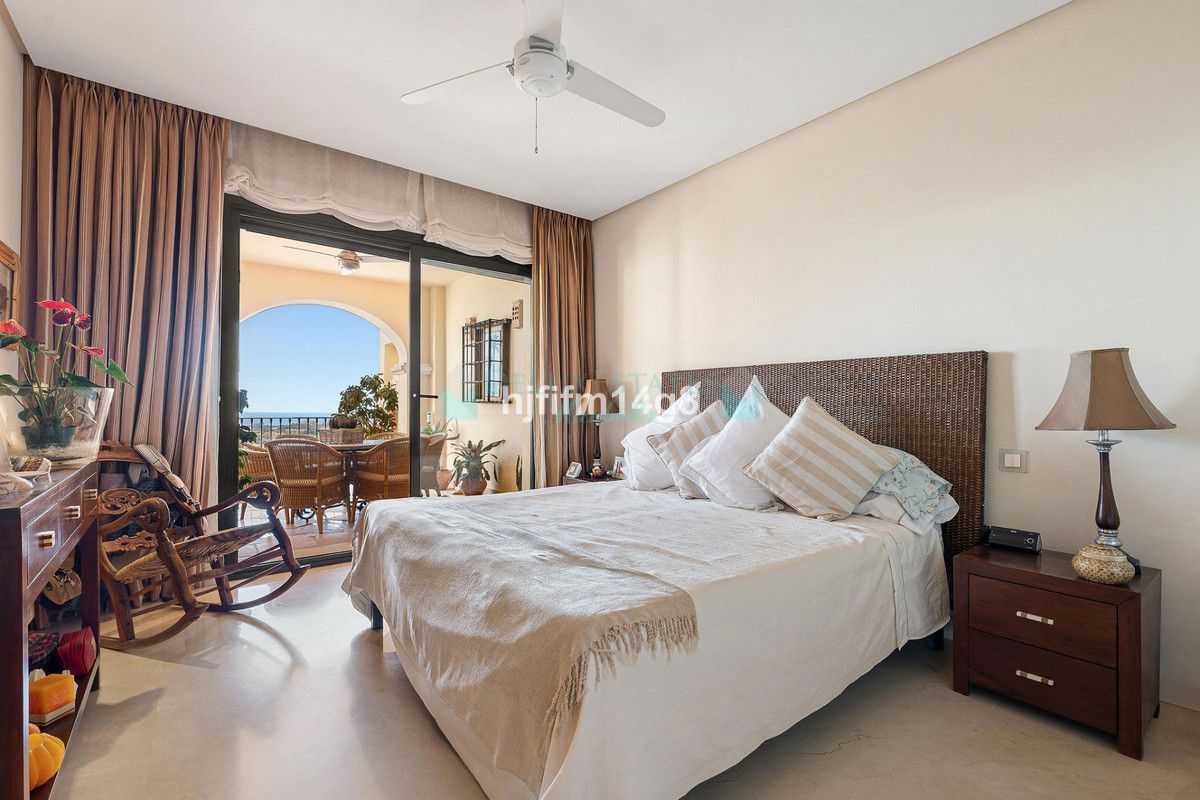 Apartamento Planta Baja en venta en Benahavis