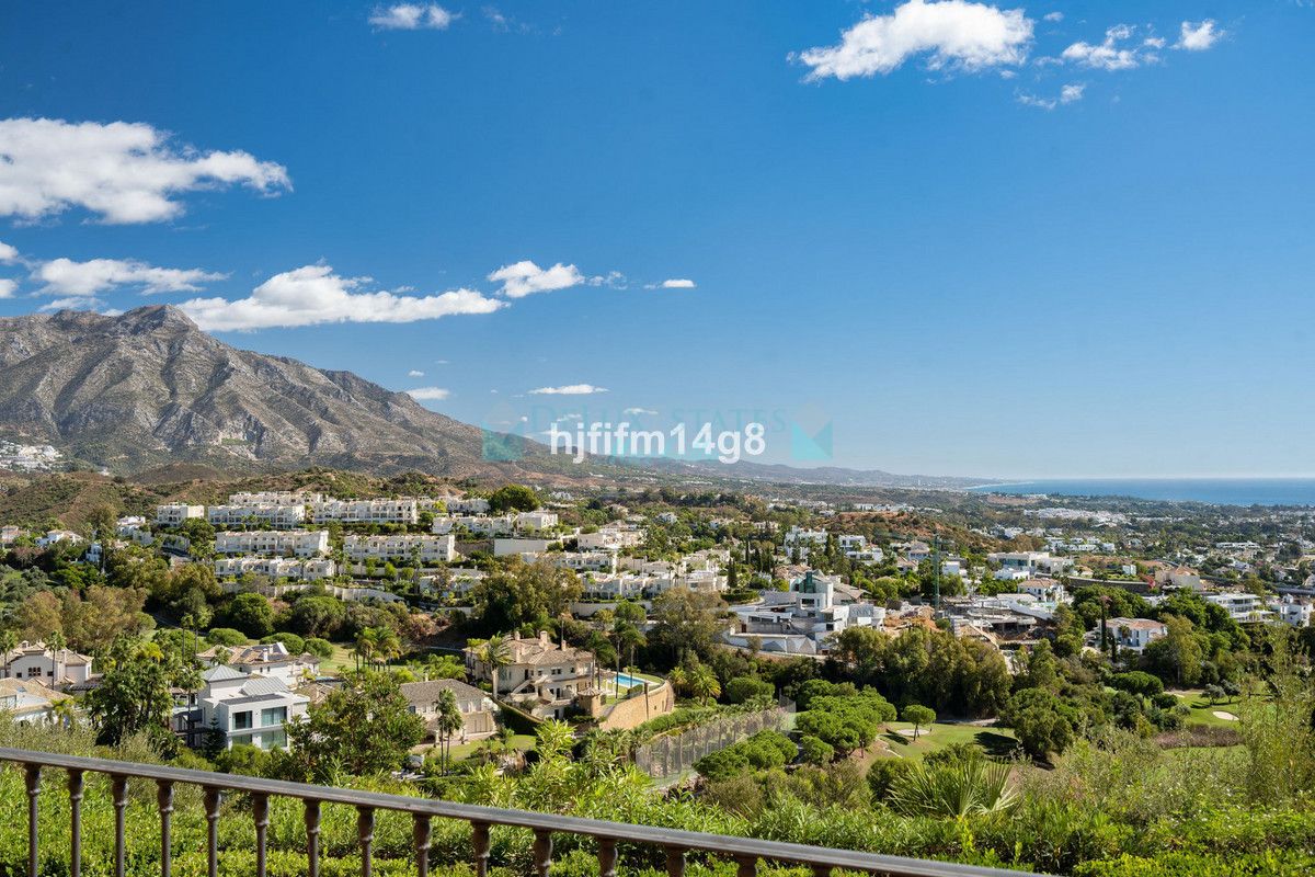 Apartamento Planta Baja en venta en Benahavis