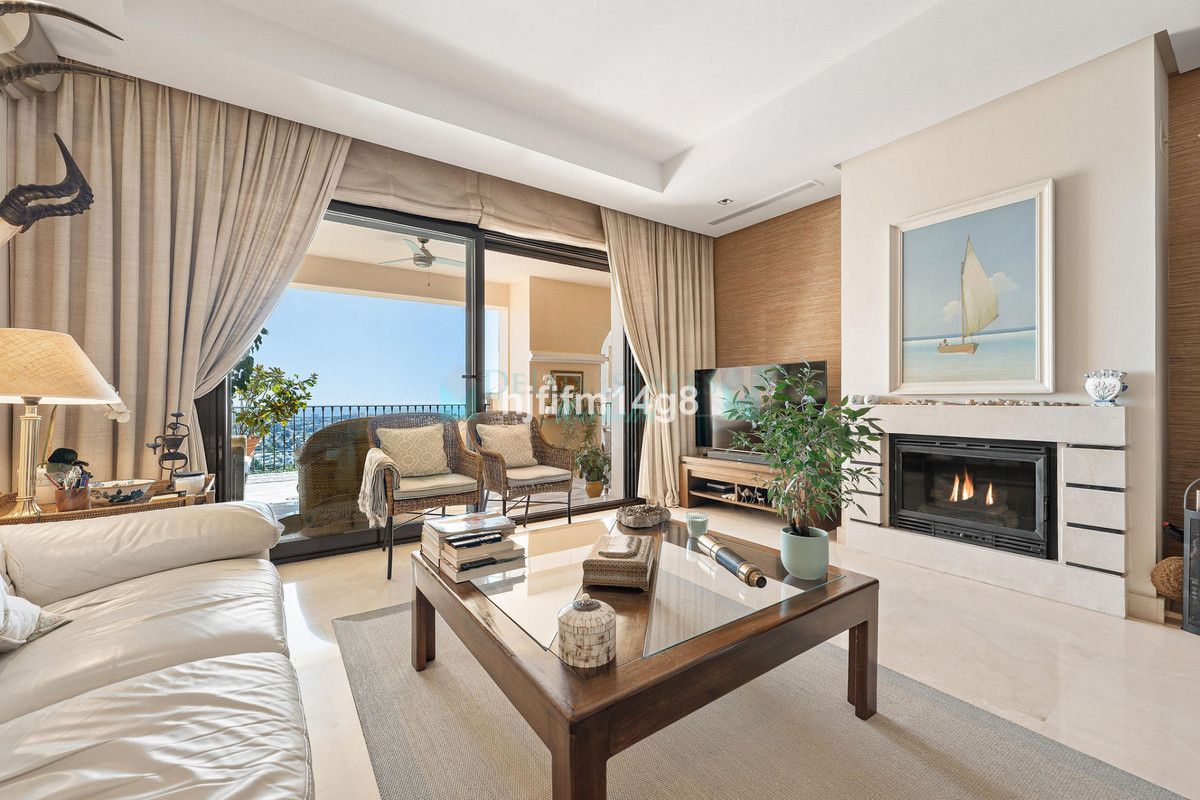 Apartamento Planta Baja en venta en Benahavis