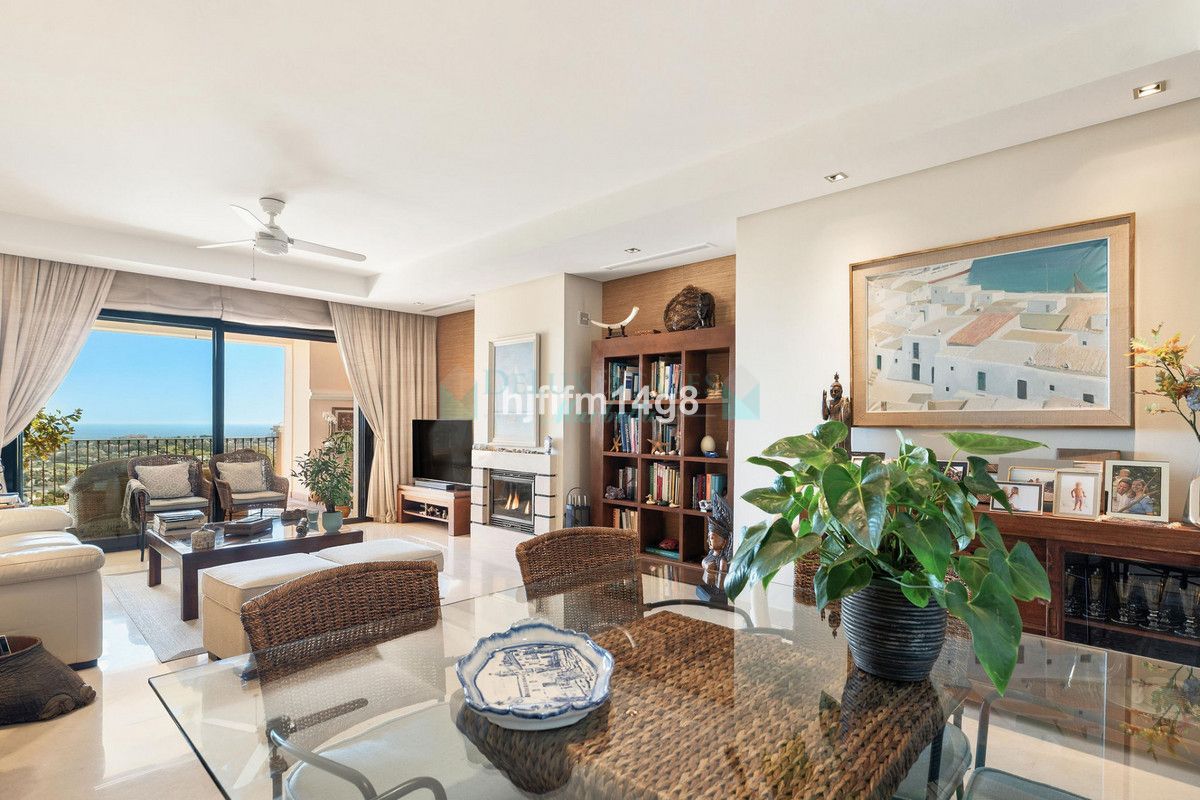 Apartamento Planta Baja en venta en Benahavis