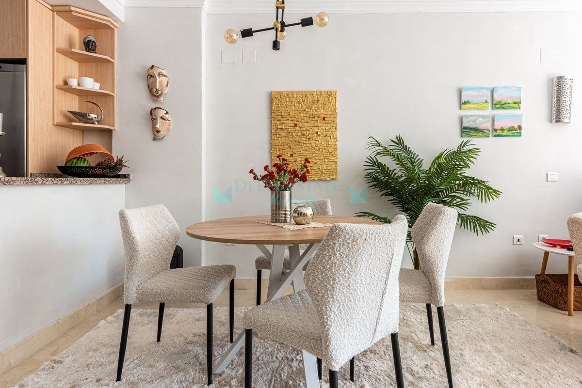 Apartment for sale in Elviria, Marbella East