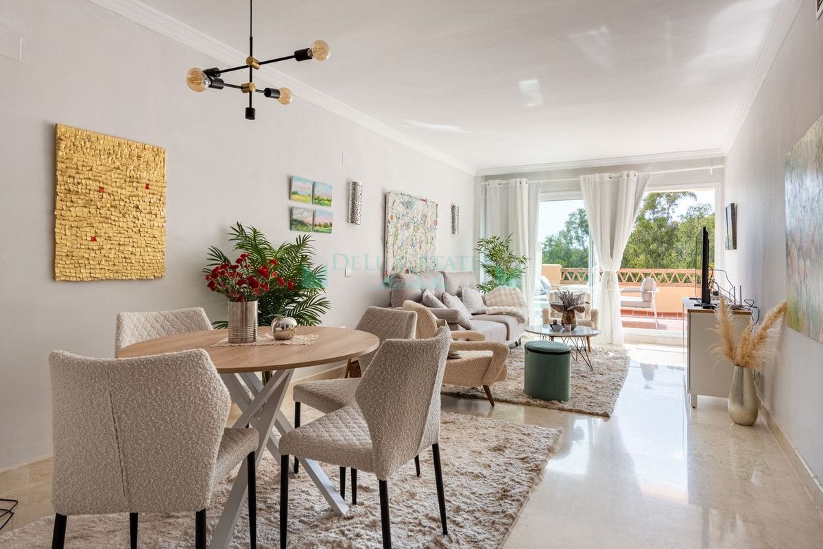 Apartment for sale in Elviria, Marbella East