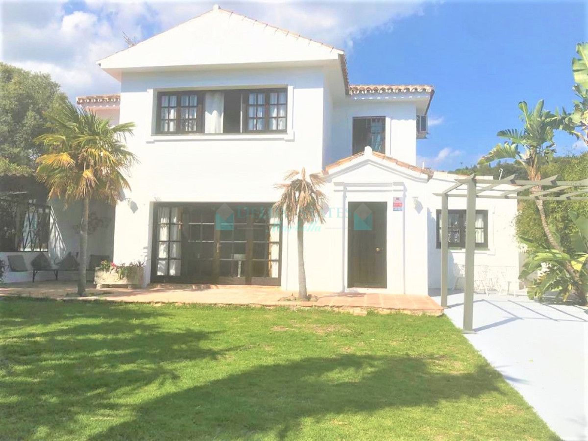 Villa en alquiler en Estepona