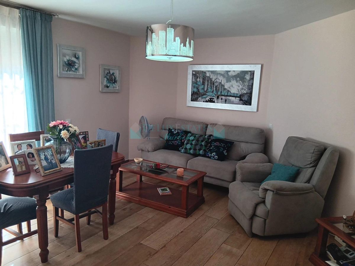 Apartment for sale in Estepona