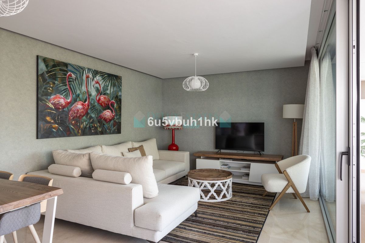 Ground Floor Apartment for sale in Benahavis