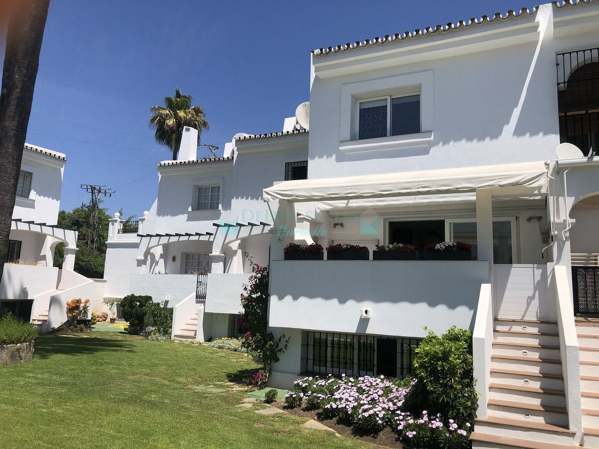Town House for rent in Nueva Andalucia