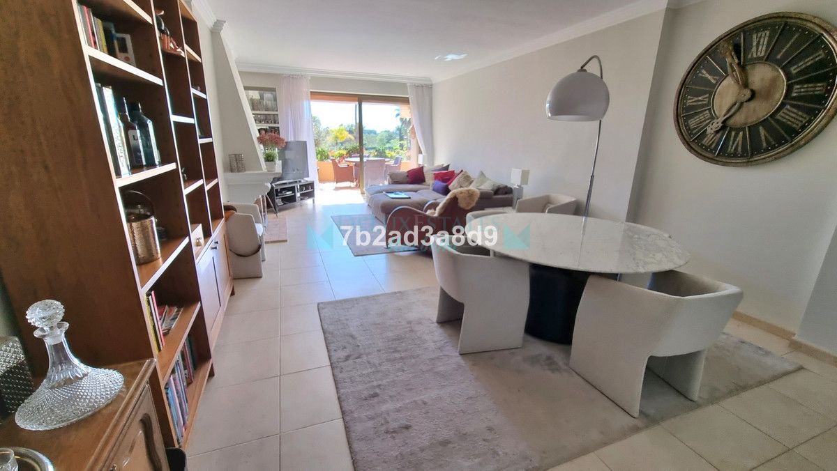 Penthouse for rent in Atalaya, Estepona